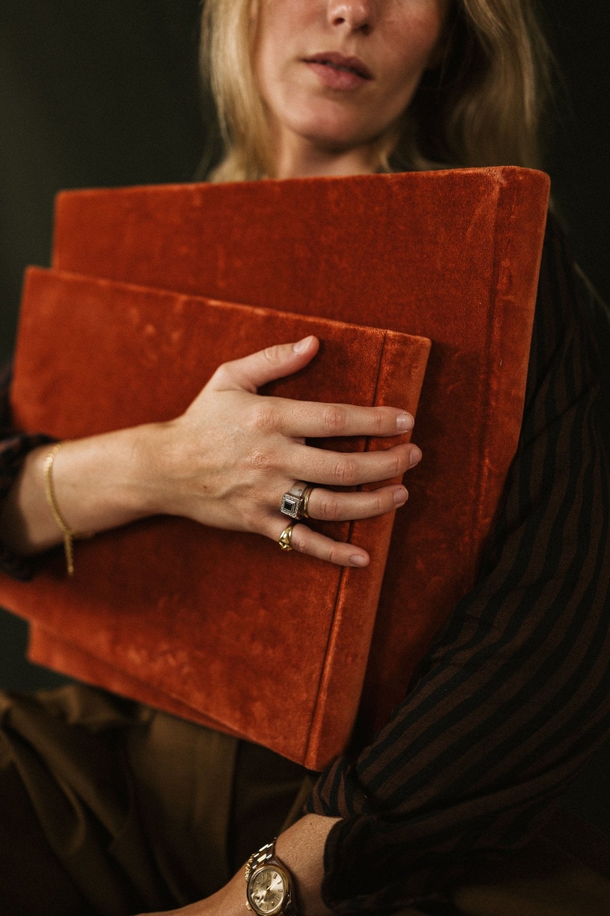 Álbum Terciopelo Sienna - Mónica Ortega PhotosÁlbum Grande