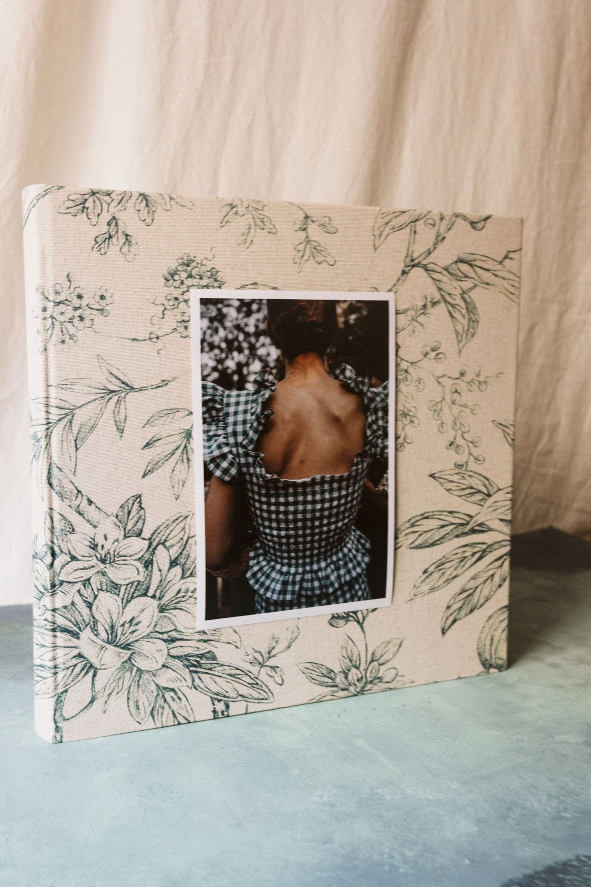 Álbum Toile de Jouy Verde - Mónica Ortega PhotosÁlbum Grande